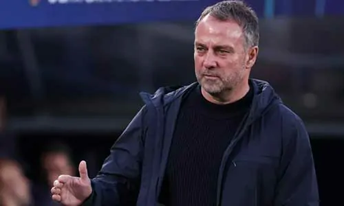 برشلونة من بين المرشحين للفوز بدوري أبطال أوروبا، لكن لا تزال هناك تساؤلات