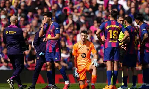 هل كان جوان غارسيا مصابًا بالفعل؟ نظرية جديدة حول حارس مرمى برشلونة ورافينيا