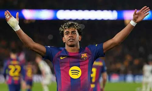 لامين يامال من المتوقع أن ينتقل إلى مركز المهاجم الصريح في برشلونة